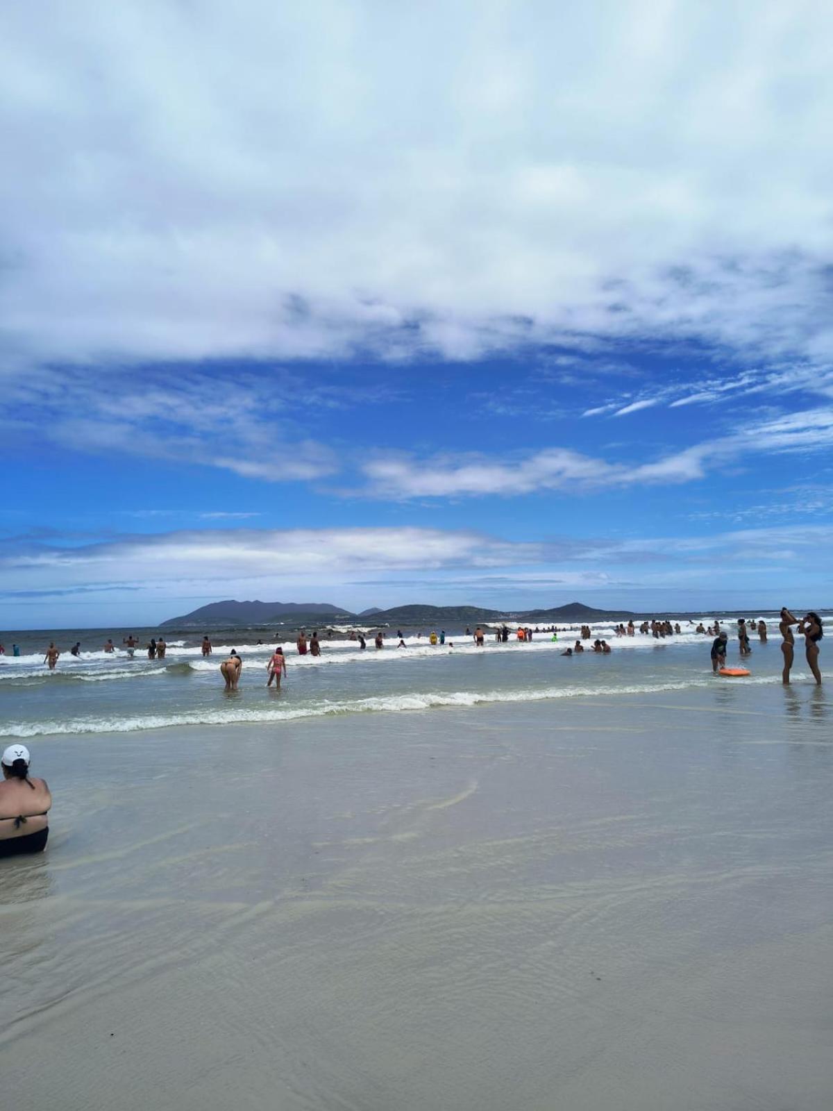 Apartamento Com Vista Para Praia Do Forte Em Cabo Frio Apartment Екстериор снимка